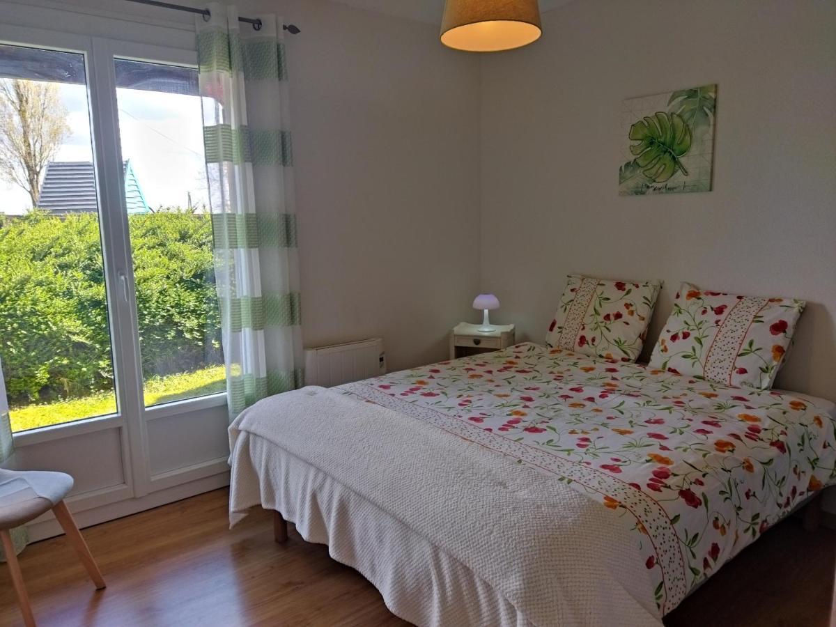 Les Fortelles Chatillon-sur-Broue Exterior photo